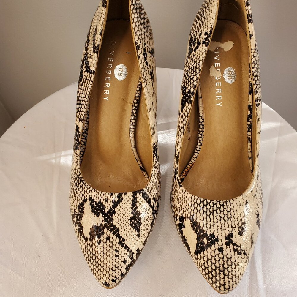 Riverberry snakeskin pumps